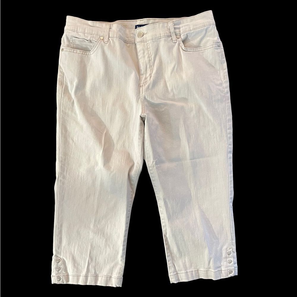Ladies capris Bandolino size 12